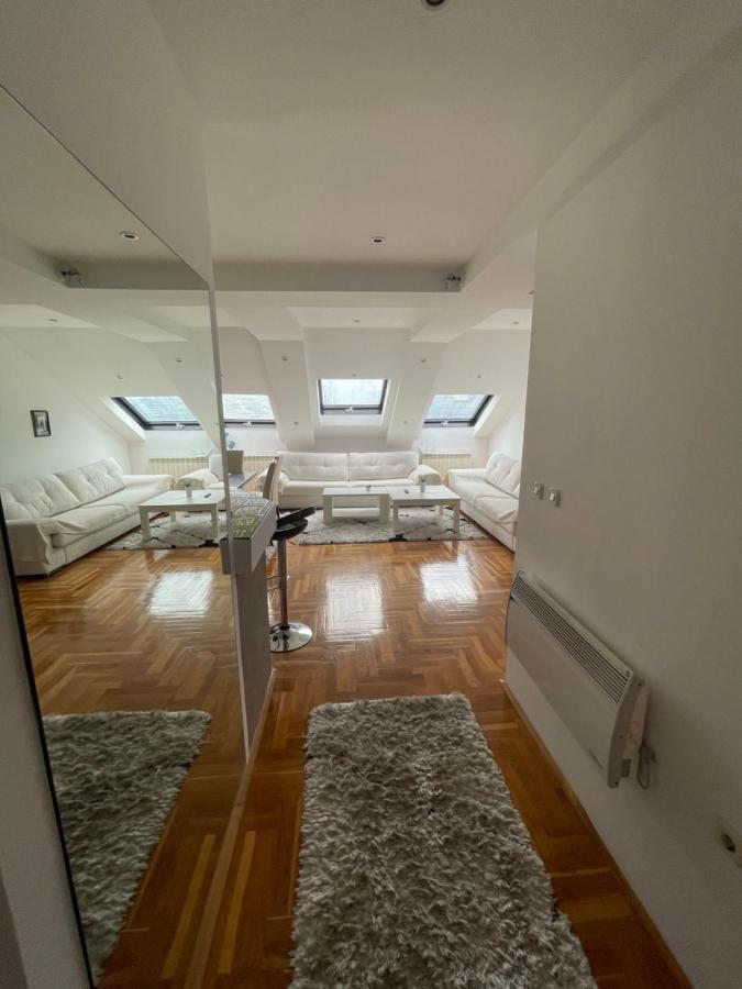 Casa Gialla Free Parking Сараево Екстериор снимка