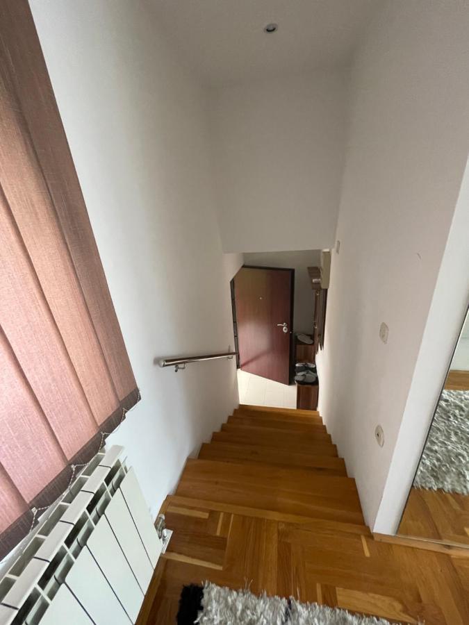 Casa Gialla Free Parking Сараево Екстериор снимка