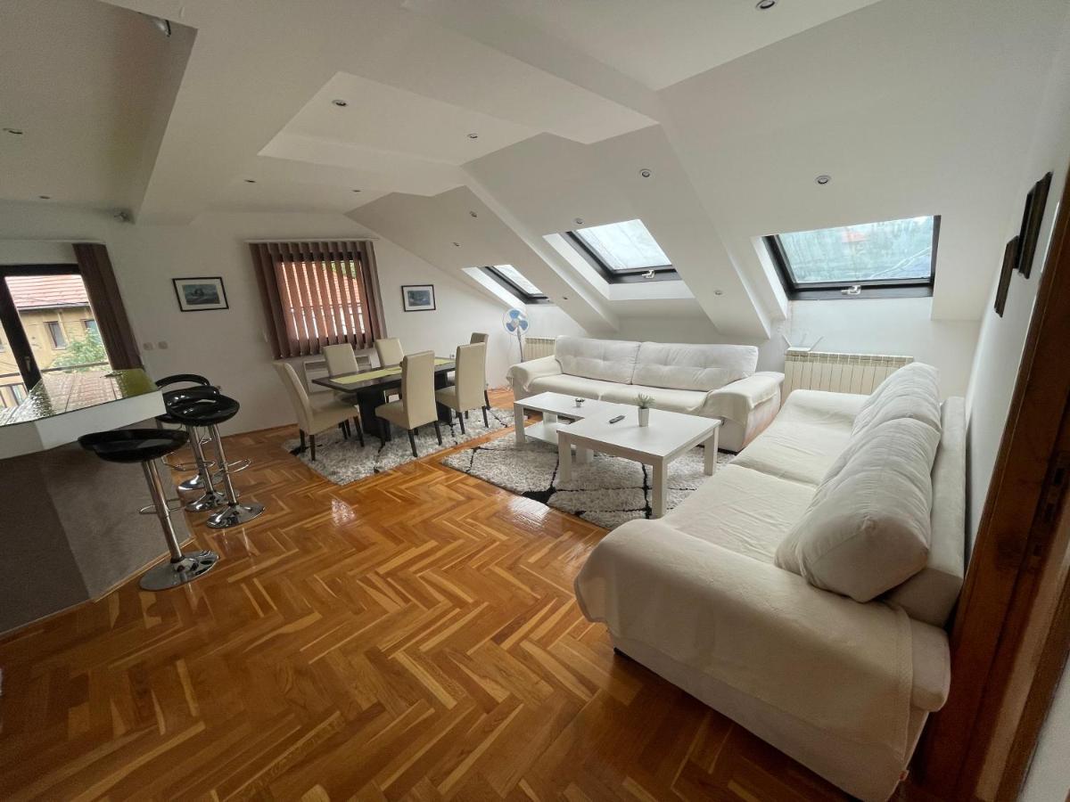 Casa Gialla Free Parking Сараево Екстериор снимка